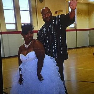 Meet your Posher, Toni